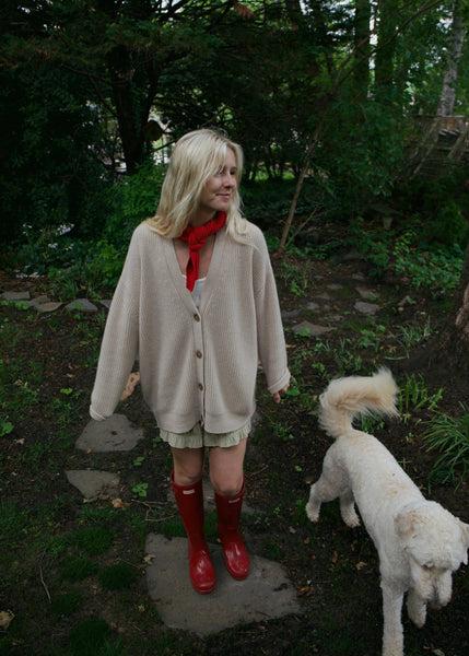 STRAWBERRY TRIANGLE SCARF