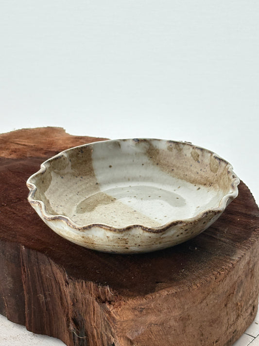 Ruffle Dish
