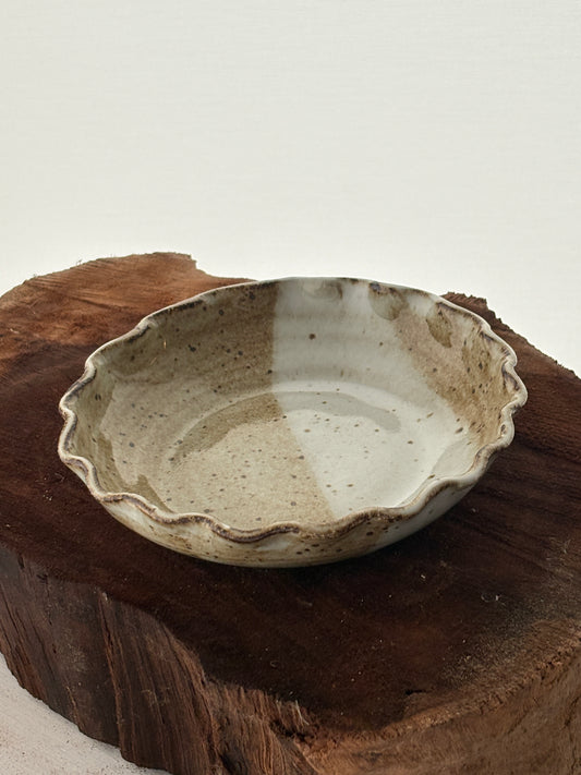 Ruffle Dish