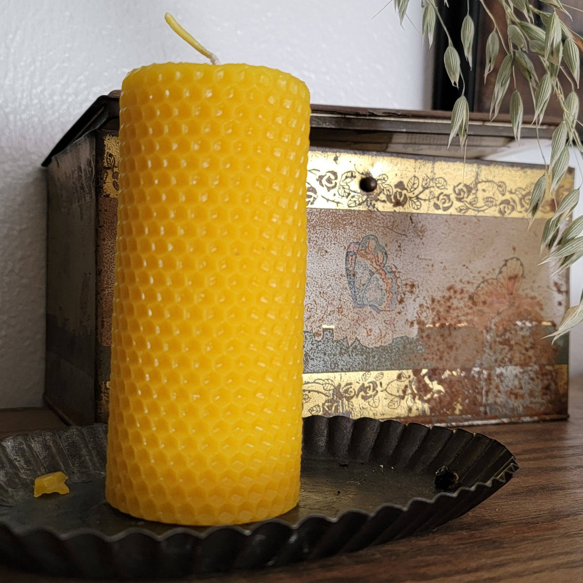 Hexagon Pattern Beeswax Candle