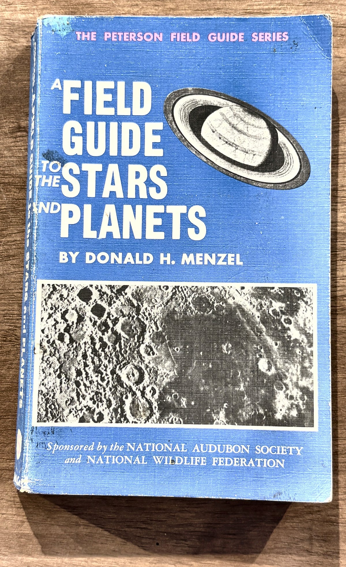 A Field Guide to the Stars and Planets — Donald H. Menzel