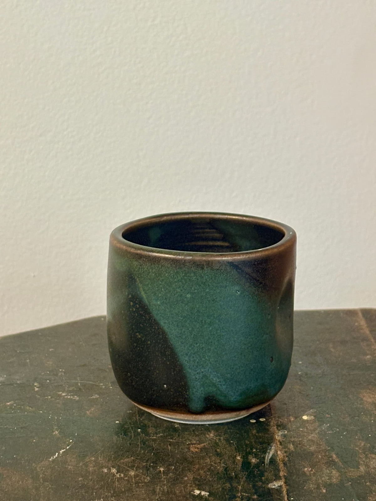 Green pinch cup